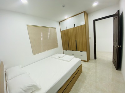 Bán căn hộ 2 phòng ngủ đầy đủ nội thất nằm tại giếng trời giá rẻ tại mường thanh 04 trần phú. 2