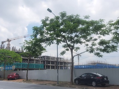 Liền kề/shophouse/biệt thự tại hà nội giá 110tr/m2 liệu có không  vào đây xem có đấy. 0