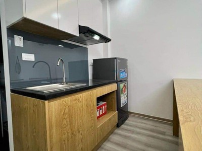 Bán nhà mới 5 tầng phố nguyễn văn huyên, ô tô tránh 30m, 40m2 rộng 4m, chỉ có 4,2 tỷ 2