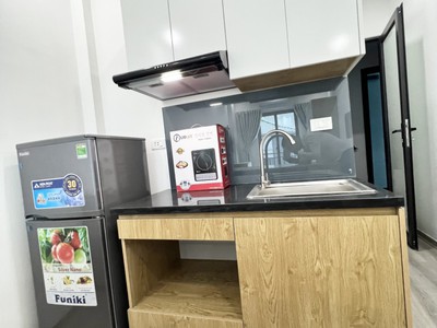 Bán nhà mới 5 tầng phố nguyễn văn huyên, ô tô tránh 30m, 40m2 rộng 4m, chỉ có 4,2 tỷ 0