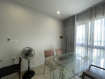 Cho thuê căn hộ 2 phòng ngủ nội thất cơ bản tại gold coast, nội thất không đẹp nên giá rẻ. 1