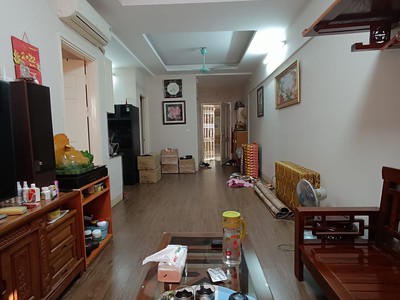 Chính chủ bán gấp CH 70m2 tầng 9 tòa 19T6 Kiến Hưng, Hà Đông. Full nội thất, giá chỉ 1.3x tỷ 1