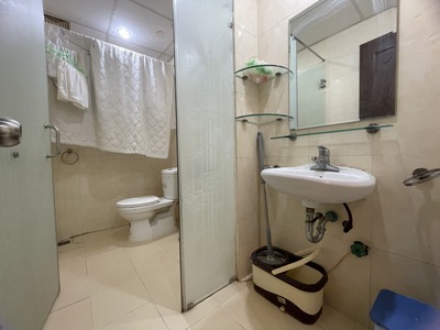 Cho thuê căn hộ rộng 50m2 tại mường thanh 60 trần phú gồm 1 phòng ngủ lớn và 1 phòng ngủ nhỏ. 4