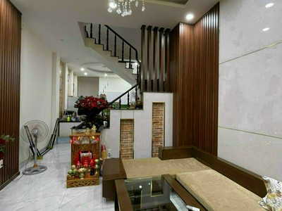 Chú em muốn bán gấp căn nhà đối diện chợ hóc môn 1