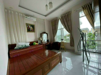 Chú em muốn bán gấp căn nhà đối diện chợ hóc môn 4