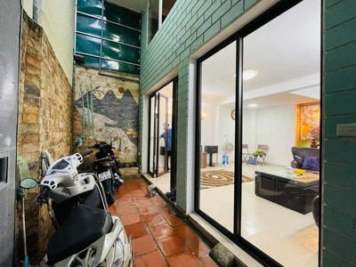 Nhà 50m2 5 tầng mặt tiền 5m kinh doanh cho thuê chỉ nhỉnh 4 tỷ 0