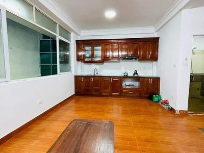 Nhà 50m2 5 tầng mặt tiền 5m kinh doanh cho thuê chỉ nhỉnh 4 tỷ 5