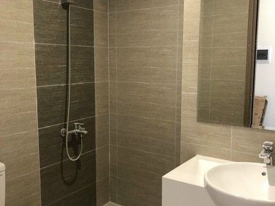 Cho thuê căn hộ chung cư 2PN2WC có nội thất và 3 máy lạnh ở Vinhome Grand Park quận 9 7