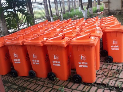 Thùng rác nhựa 120L nắp đẩy 3