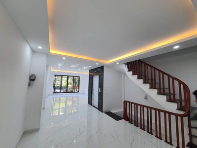 Mặt phố lê trọng tấn- kinh doanh- 6 tầng thang máy 1