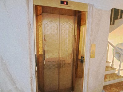 Bán nhanh nhà mặt phố đường Xuân La, vỉa hè sân bóng kinh doanh - Siêu phẩm mặt phố Tây Hồ 2