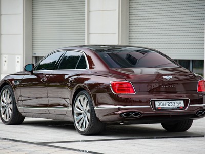 Bán Bentley Flying Spur V8 First Edition 2022, lăn bánh 9000km cực mới 4