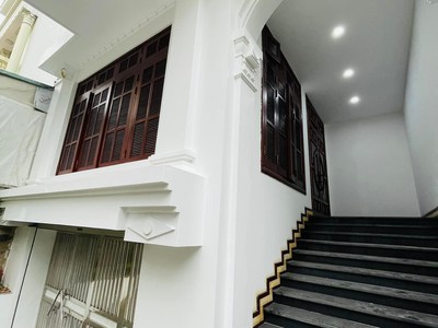 Bán nhà phố Trần Thái Tông Cầu Giấy 6 Tầng 130m2 55 tỷ 1