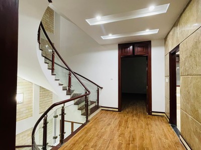 Bán nhà phố Trần Thái Tông Cầu Giấy 6 Tầng 130m2 55 tỷ 3