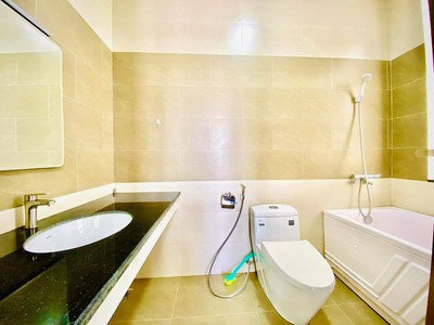 Cho thuê căn hộ 1 ngủ tách bếp tại Vinhomes Imperia 4