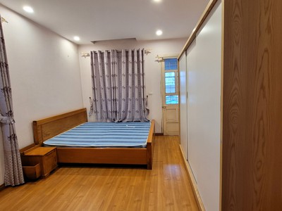 Cho thuê căn hộ khu Nghĩa Tân Cầu giấy Hà nội 8