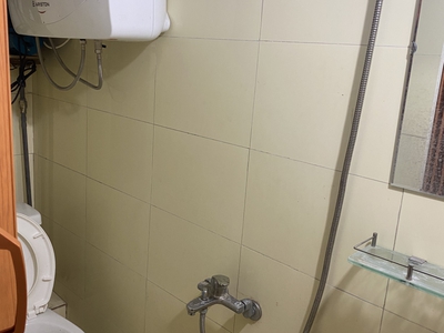 Cho thuê Phòng 206 Nhà A8 Khu tập thể Vĩnh Hồ 7