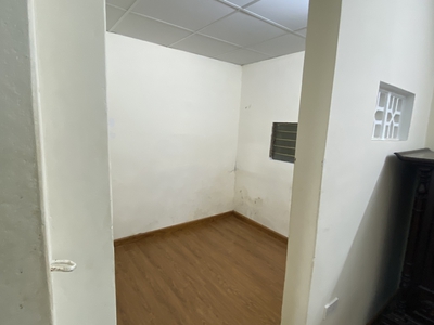 Cho thuê Phòng 206 Nhà A8 Khu tập thể Vĩnh Hồ 6