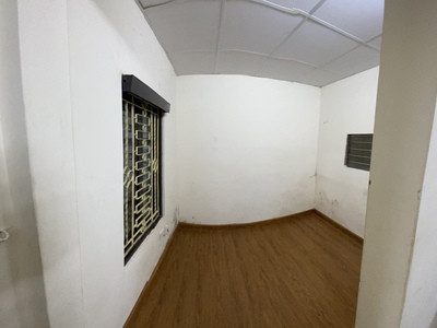 Cho thuê Phòng 206 Nhà A8 Khu tập thể Vĩnh Hồ 5