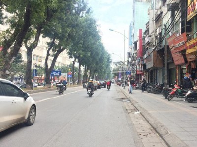 Hiếm: mặt phố giảng võ, đống đa, gần hồ giảng võ, dt: 116m2, mt: 5.5m, giá: 26.x tỷ 0