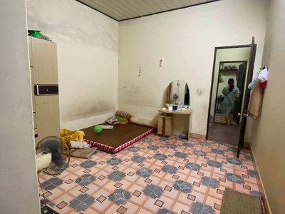 Bán nhà 2 tầng ngõ 213 thiên lôi 4