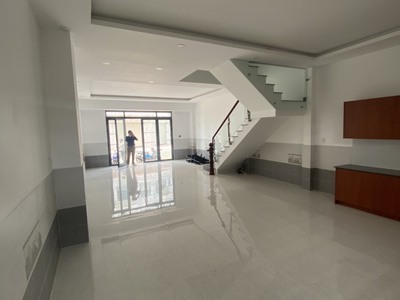 Bán nhà chính chủ khu đô thị mới fivestar tphcm 2