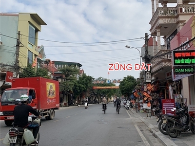 Mặt đường thanh niên , ngọc xuyên , đồ sơn, hải phòng. 100m2 giá 2,4 tỷ 1
