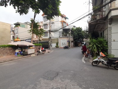 Bán nhà mặt phố ngọc lâm - long biên,kinh doanh cực tốt, nhà lô góc. vị trí cực đẹp, 5 tỷ 2