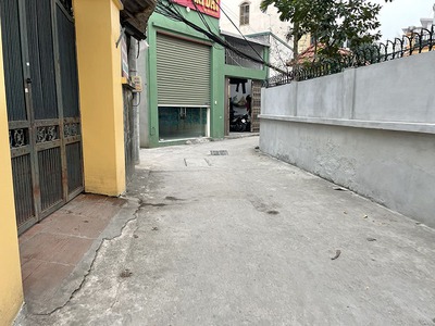 Chính chủ 56,1m2 đất nằm trong ngách 94 Thượng Thanh, Long Biên 3