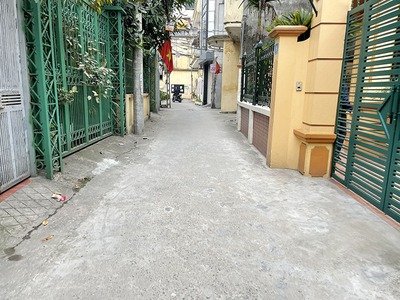 Chính chủ 56,1m2 đất nằm trong ngách 94 Thượng Thanh, Long Biên 4