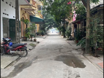 Bán nhà đường ô tô tránh nhau, hướng nam, nở hậu, 130m2, giá nhỉnh 3 tỷ 0