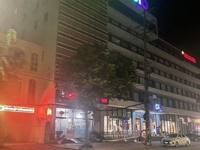 Bán khách sạn đã đầy đủ full nội thất toạ lạc ngay trên trục chính đại lộ hùng vương 0