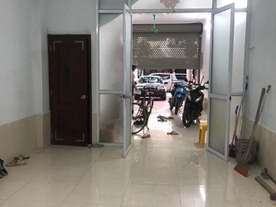 Chính chủ cần cho thuê tầng 1 và 1 phòng tầng 2 làm văn phòng tại số 143 phan kế bính, phường cống 1