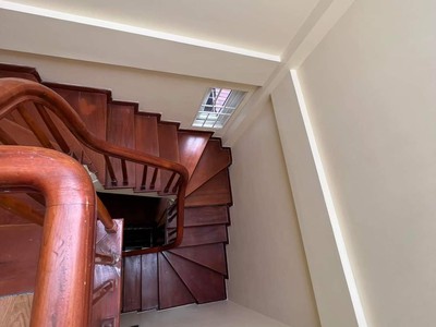 Bán Nhà Cầu Giấy sát phố  30m 5tầng mặt tiền lớn kinh doanh nhỏ 3 tỷ 4