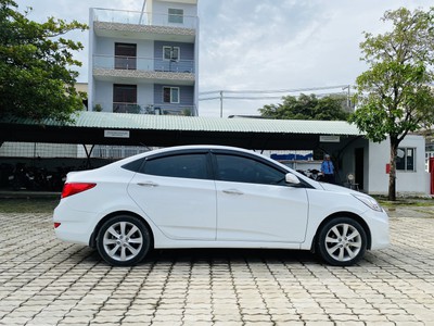 Chính chủ bán xe Huyndai Acent Blue bản cao cấp nhất 2018 2