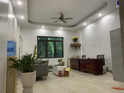 Cho thuê văn phòng,trụ sở cty,phòng khám ,spa...Nhà liền kề 5 tầng-CT6 Xala-DTSD 400m2-Giá 8 triệu 1