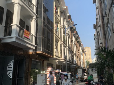 Cho thuê văn phòng,trụ sở cty,phòng khám ,spa...Nhà liền kề 5 tầng-CT6 Xala-DTSD 400m2-Giá 8 triệu 3