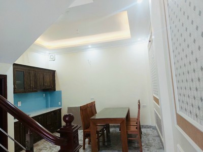 Bán nhà mặt đường 20m tại vĩnh ninh vĩnh quỳnh, dt 55m 5 tầng, giá 5.7 tỷ 1