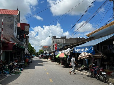 Thanh lý giá treo quần áo và kệ đa năng 3434