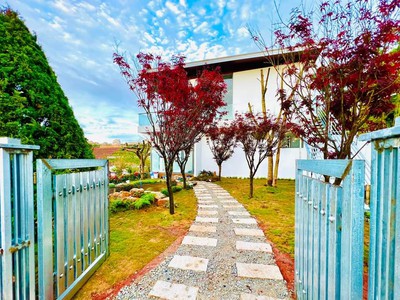 Ngợp ngân hàng cần bán gấp căn biệt thự view đẹp đường ô tô 4