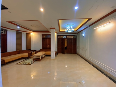 Bán biệt thự - cầu giấy - lô góc - mặt tiền rộng - 130m2 - ô tô tránh - kinh doanh 0