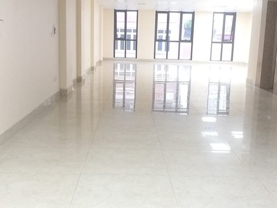 Bán tòa nhà văn phòng  phú diễn  30.5 tỷ dt 138m2, 8 tầng mt 7.2 m  doanh thu trên 100 triệu / 2