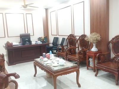 Bán tòa nhà văn phòng  phú diễn  30.5 tỷ dt 138m2, 8 tầng mt 7.2 m  doanh thu trên 100 triệu / 0
