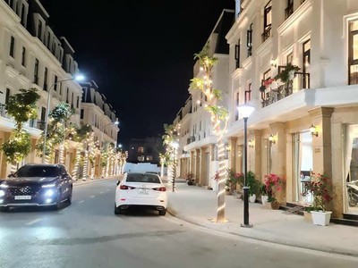 Hoàng Huy Mall Lô góc 2 mặt tiền hướng TB và ĐB 4