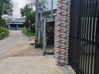 Nhà chính chủ sổ hồng riêng mua vào ở liền Dt 133 0