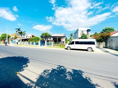 Cần thu hồi vốn bán gấp 2 lô mặt tiền quốc lộ 14B gần ngã tư 1