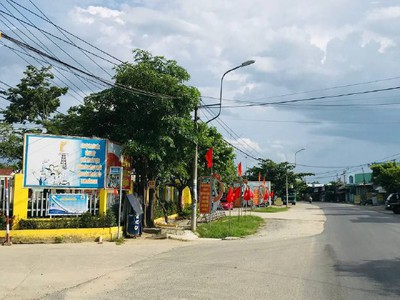 Cần thu hồi vốn bán gấp 2 lô mặt tiền quốc lộ 14B gần ngã tư 2