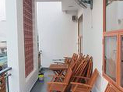 Chủ đi định cư nên bán gấp mt kinh doanh cafe cực đỉnh. giá chỉ 21 tỷ. 2