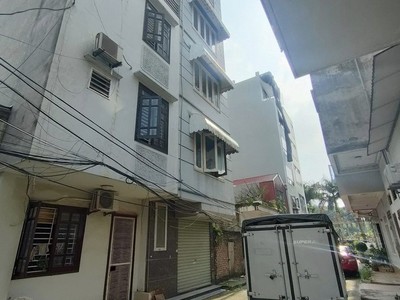 Án tòa căn hộ dịch vụ ccmn cầu giấy - hồ tùng mậu - phân lô - 30m ô tô tránh dt  80m -7 tầng thang 1