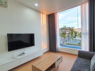 Cho thuê căn hộ 1 ngủ tách bếp Waterfront, 9tr 0